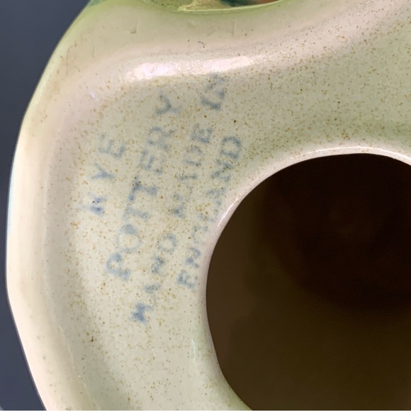 Rye Pottery England Blue And White Dog Vintage Ceramic EUC - Picture 8 of 9